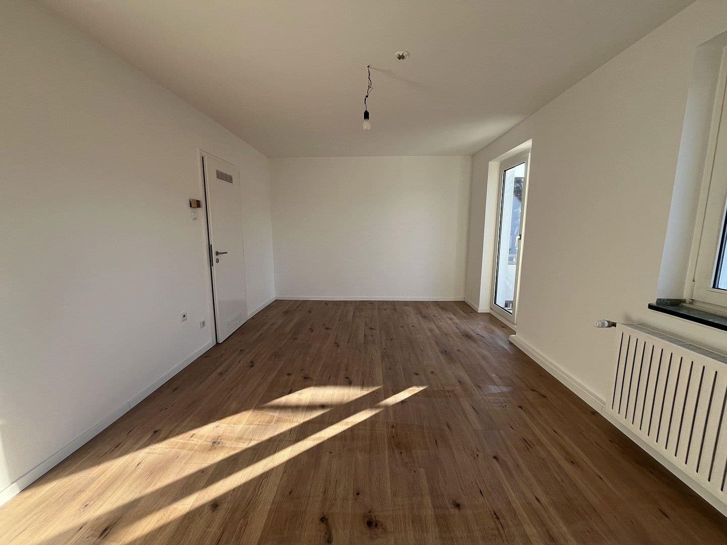 Pronájem bytu 2+1 59 m², Kiesselbachstraße 65, Düsseldorf, Severní Porýní-Vestfálsko Pronájem bytu 2+1 59 m², Kiesselbachstraße 65, Düsseldorf, Severní Porýní-Vestfálsko