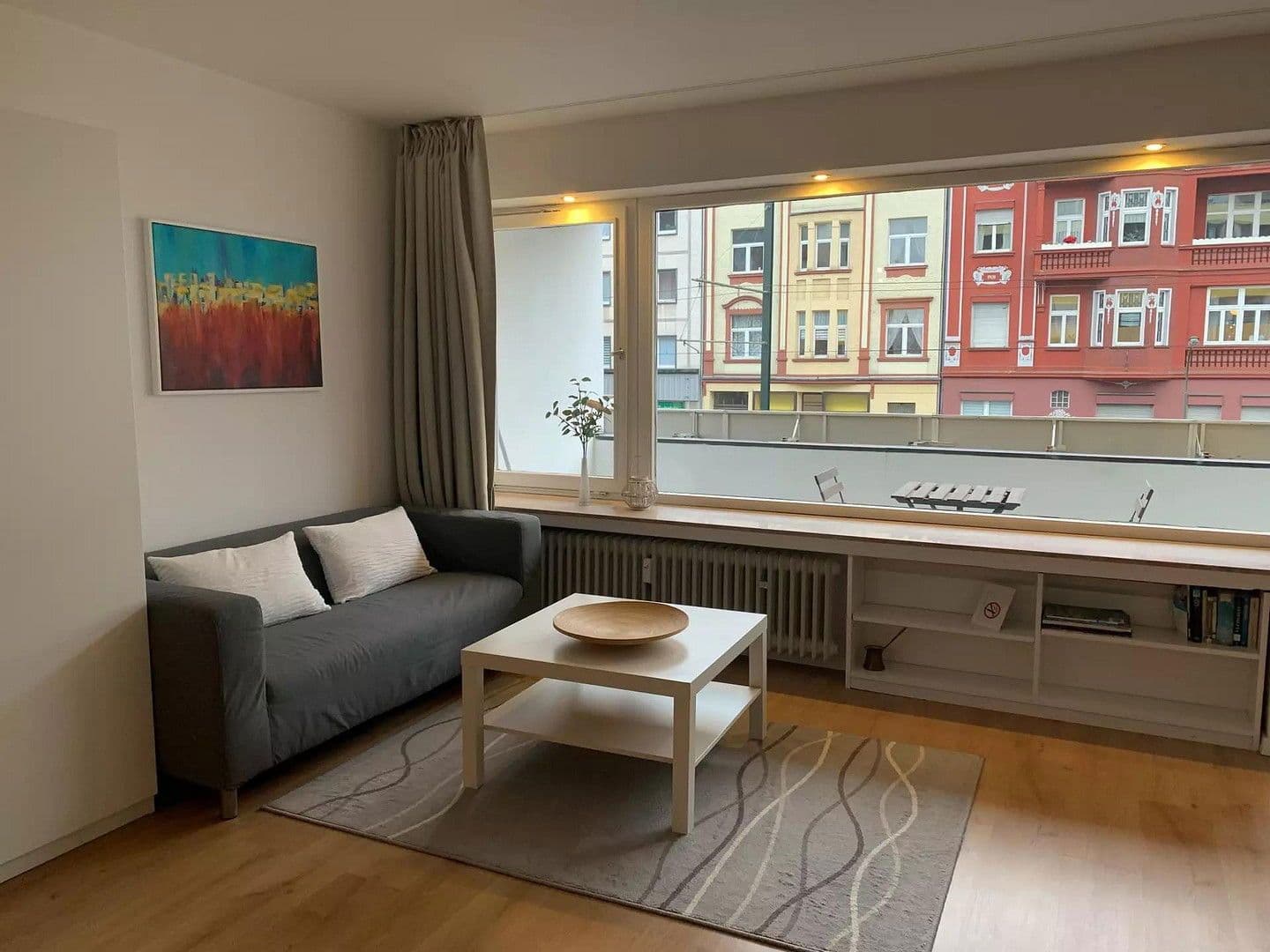 Pronájem bytu 1+1 38 m², Düsseldorf, Severní Porýní-Vestfálsko Pronájem bytu 1+1 38 m², Düsseldorf, Severní Porýní-Vestfálsko