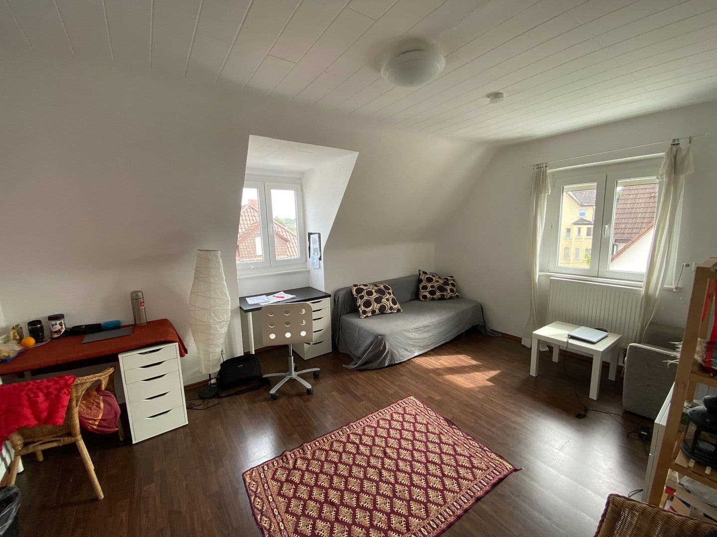 Prodej bytu 4+1 56 m², Stuttgart-Zuffenhausen, Bádensko-Württembersko Prodej bytu 4+1 56 m², Stuttgart-Zuffenhausen, Bádensko-Württembersko