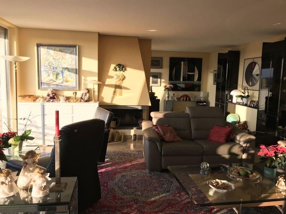 Pronájem bytu 3+1 160 m², Uerdingerstrasse 421, Krefeld, Severní Porýní-Vestfálsko Pronájem bytu 3+1 160 m², Uerdingerstrasse 421, Krefeld, Severní Porýní-Vestfálsko