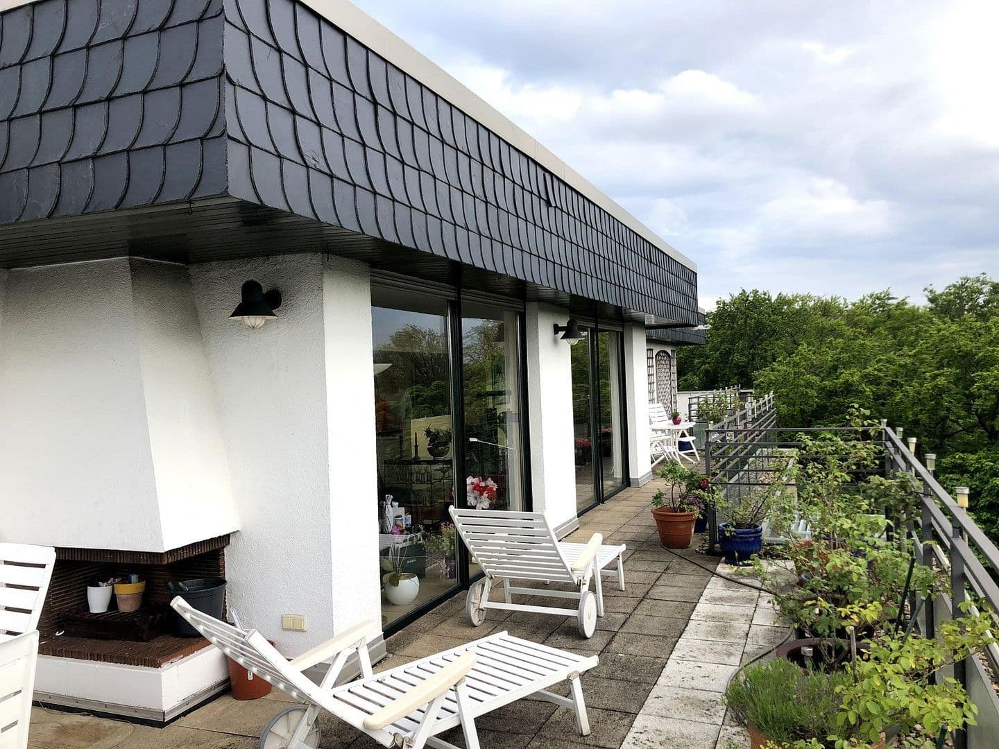 Pronájem bytu 3+1 160 m², Uerdingerstrasse 421, Krefeld, Severní Porýní-Vestfálsko Pronájem bytu 3+1 160 m², Uerdingerstrasse 421, Krefeld, Severní Porýní-Vestfálsko