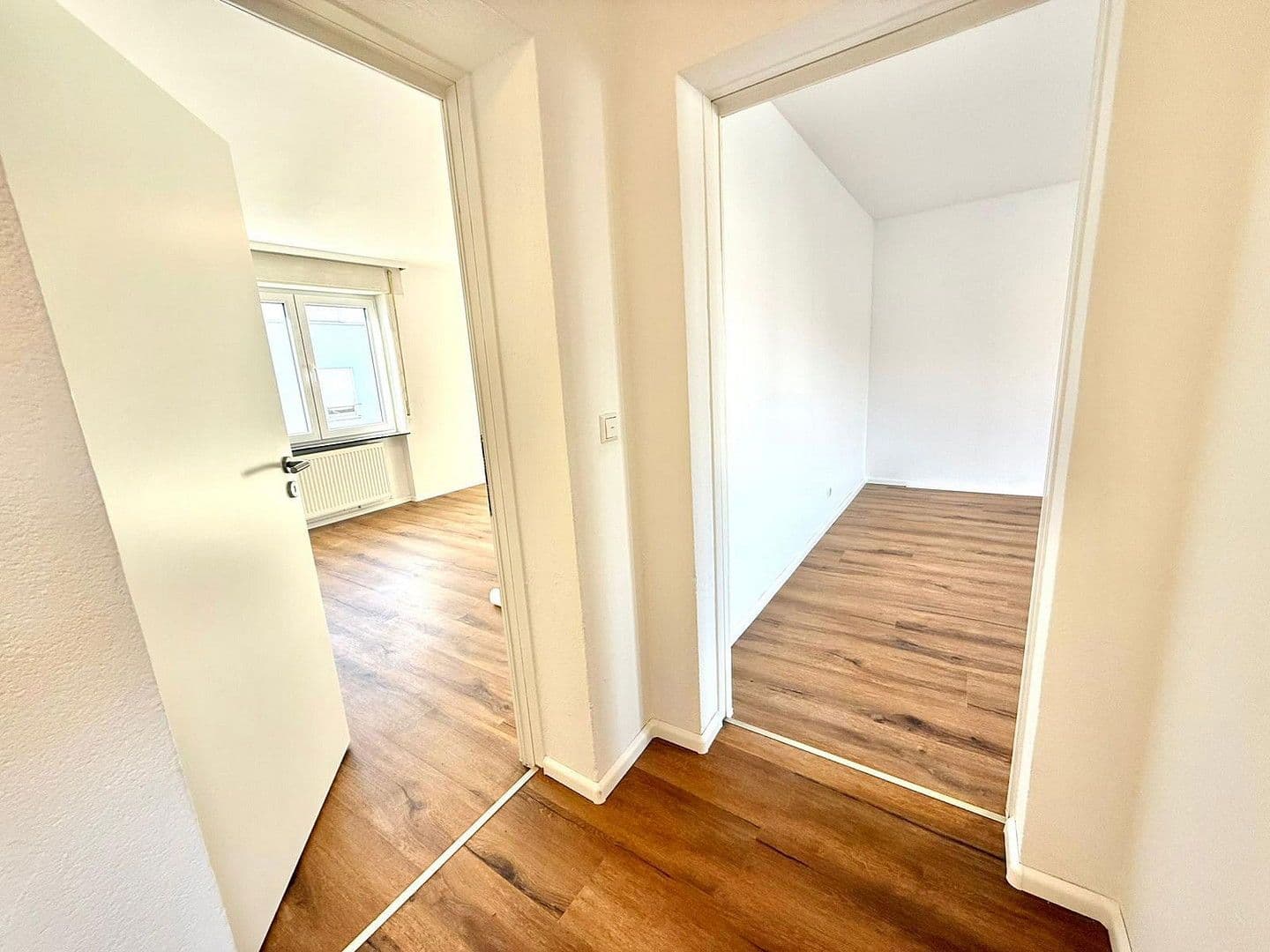 Pronájem bytu 3+1 93 m², Friedrichstraße 13, Rheinfelden (Baden), Bádensko-Württembersko Pronájem bytu 3+1 93 m², Friedrichstraße 13, Rheinfelden (Baden), Bádensko-Württembersko