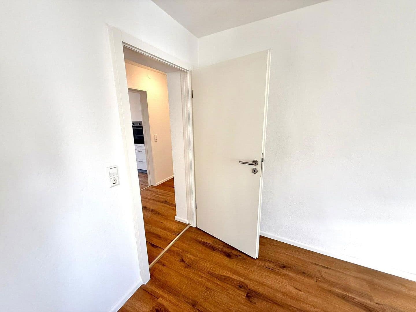 Pronájem bytu 3+1 93 m², Friedrichstraße 13, Rheinfelden (Baden), Bádensko-Württembersko Pronájem bytu 3+1 93 m², Friedrichstraße 13, Rheinfelden (Baden), Bádensko-Württembersko