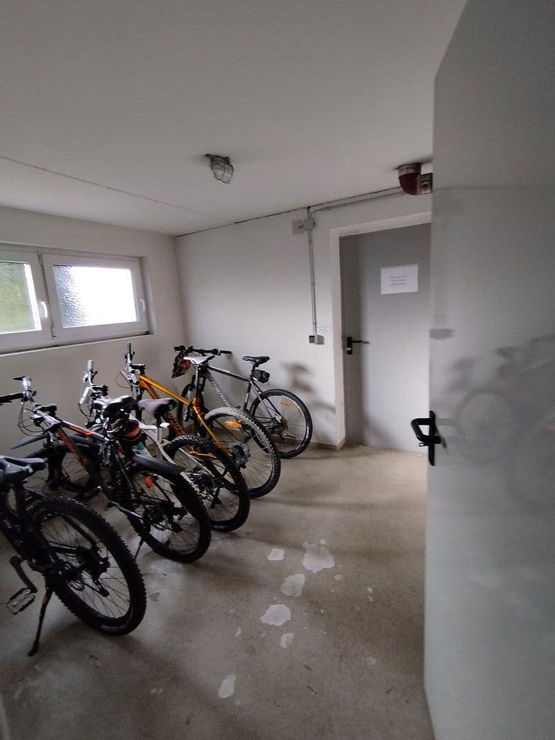 Pronájem bytu 3+kk 85 m², Ebersbach an der Fils, Bádensko-Württembersko Pronájem bytu 3+kk 85 m², Ebersbach an der Fils, Bádensko-Württembersko