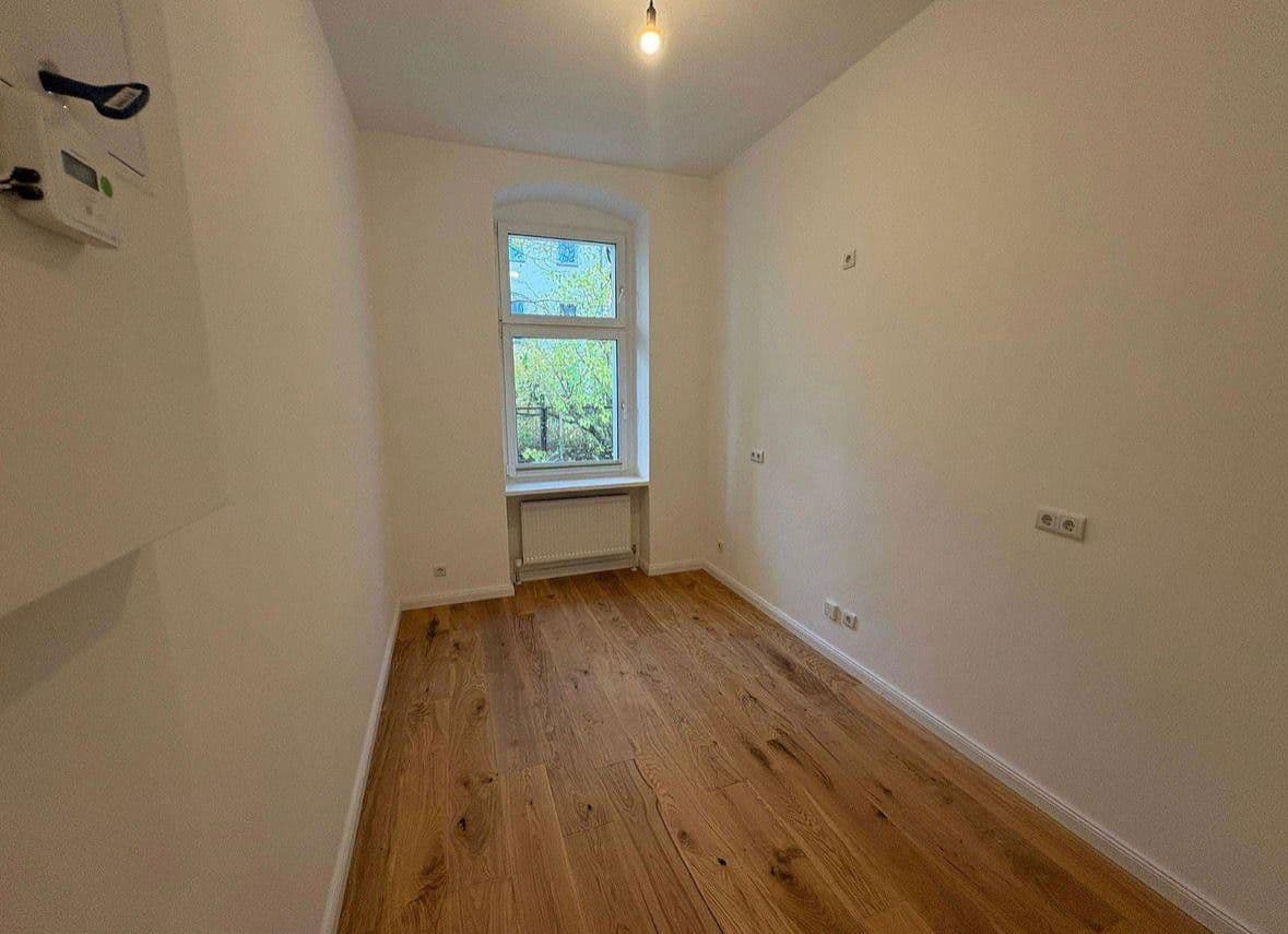 Prodej bytu 2+1 60 m², Junker-Jörg-Str. 6, Berlin, Berlín Prodej bytu 2+1 60 m², Junker-Jörg-Str. 6, Berlin, Berlín