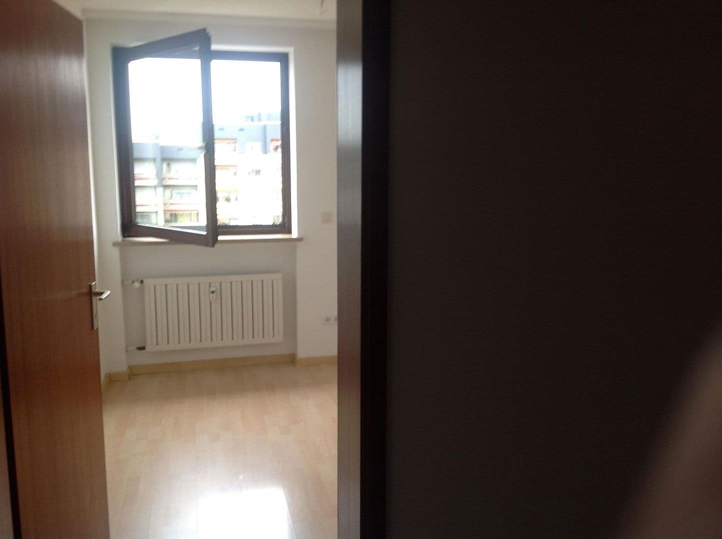 Pronájem bytu 2+1 50 m², Aachener Str.25, Nürnberg, Bavorsko Pronájem bytu 2+1 50 m², Aachener Str.25, Nürnberg, Bavorsko