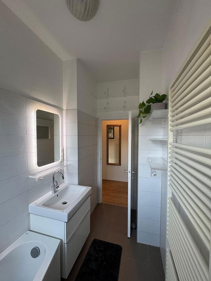 Pronájem bytu 1+1 36 m², Berlin, Berlín Pronájem bytu 1+1 36 m², Berlin, Berlín