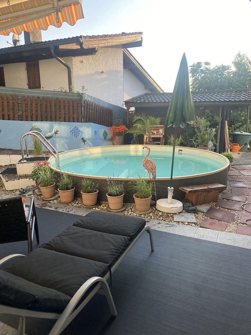 Prodej domu 300 m², pozemek 679 m², Nandlstadt, Bavorsko Prodej domu 300 m², pozemek 679 m², Nandlstadt, Bavorsko