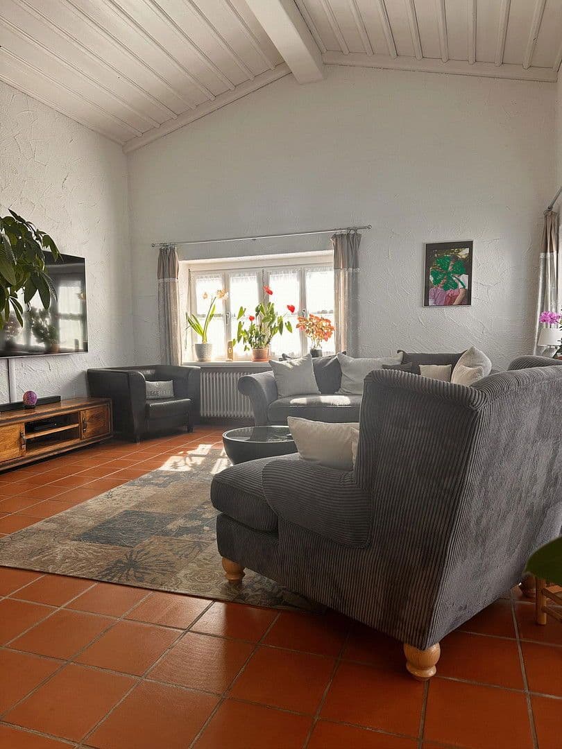 Prodej domu 300 m², pozemek 679 m², Nandlstadt, Bavorsko Prodej domu 300 m², pozemek 679 m², Nandlstadt, Bavorsko