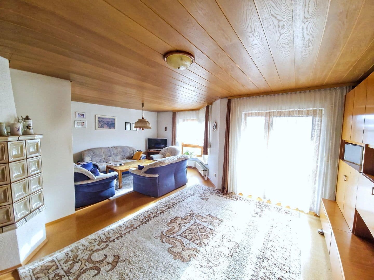 Prodej domu 157 m², pozemek 403 m², Kusterdingen, Bádensko-Württembersko Prodej domu 157 m², pozemek 403 m², Kusterdingen, Bádensko-Württembersko