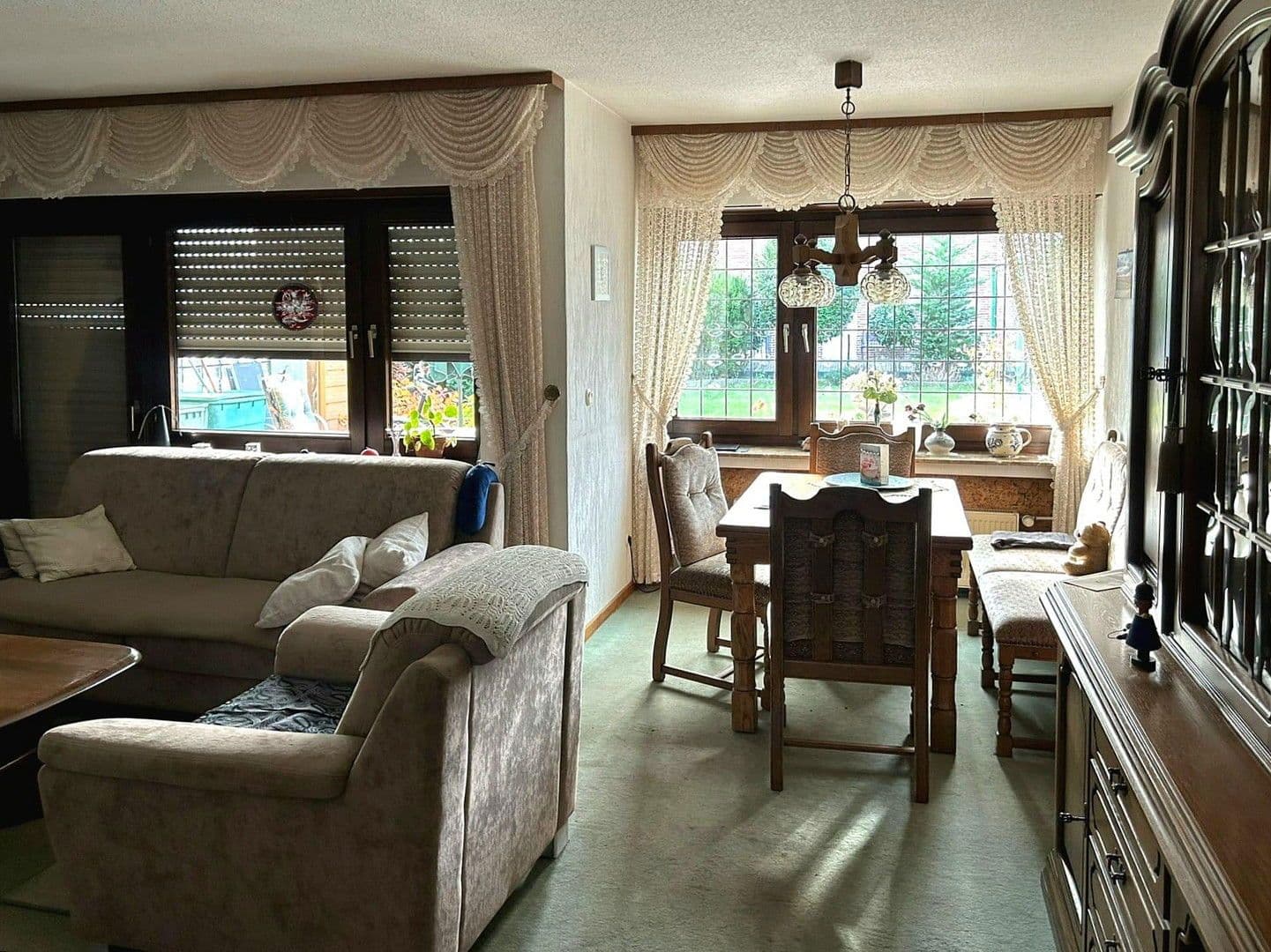 Prodej domu 98 m², pozemek 625 m², Wickrath, Severní Porýní-Vestfálsko Prodej domu 98 m², pozemek 625 m², Wickrath, Severní Porýní-Vestfálsko