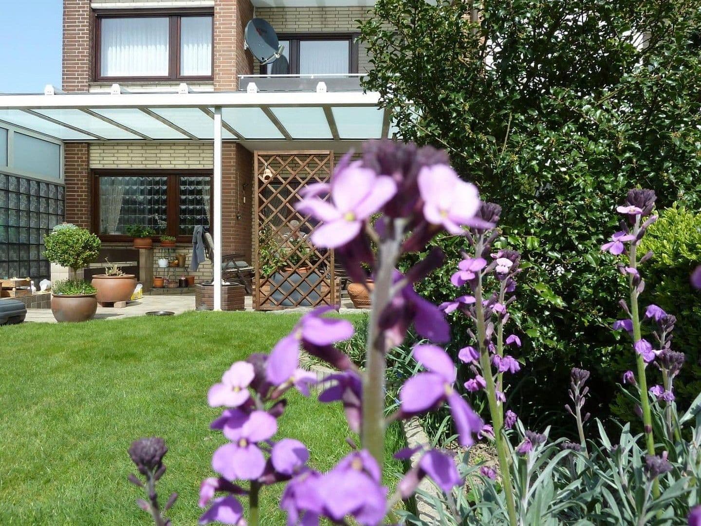 Prodej domu 98 m², pozemek 625 m², Wickrath, Severní Porýní-Vestfálsko Prodej domu 98 m², pozemek 625 m², Wickrath, Severní Porýní-Vestfálsko