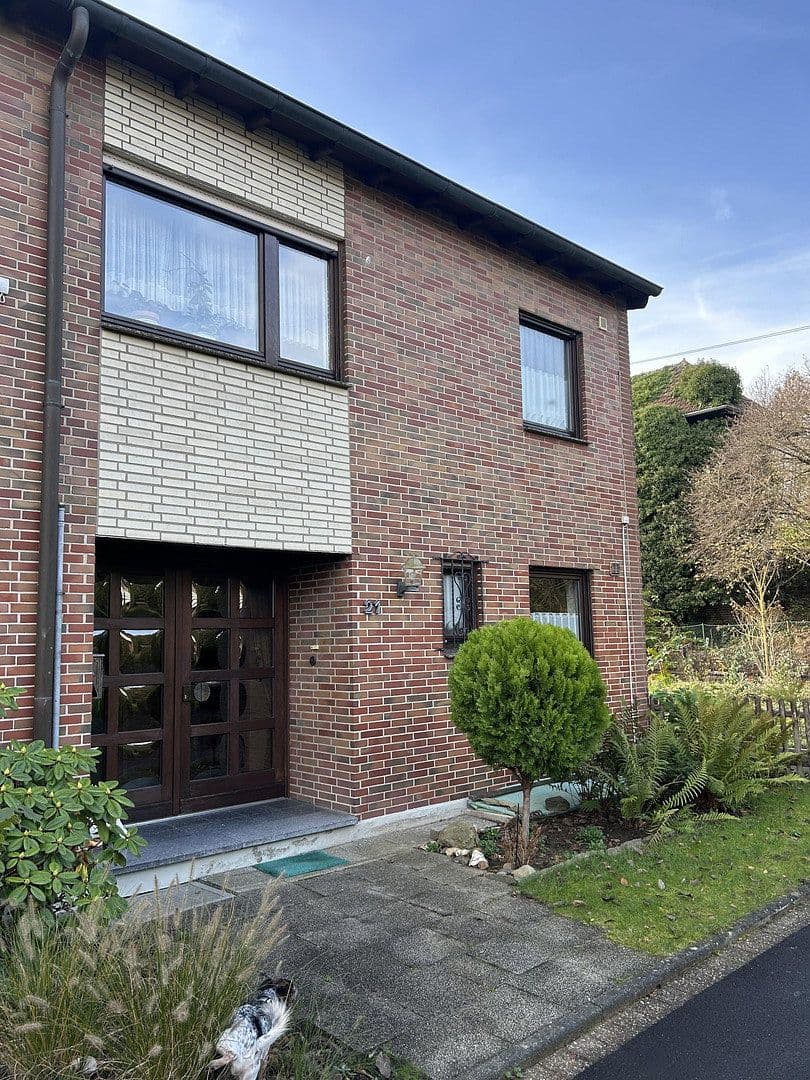 Prodej domu 98 m², pozemek 625 m², Wickrath, Severní Porýní-Vestfálsko Prodej domu 98 m², pozemek 625 m², Wickrath, Severní Porýní-Vestfálsko