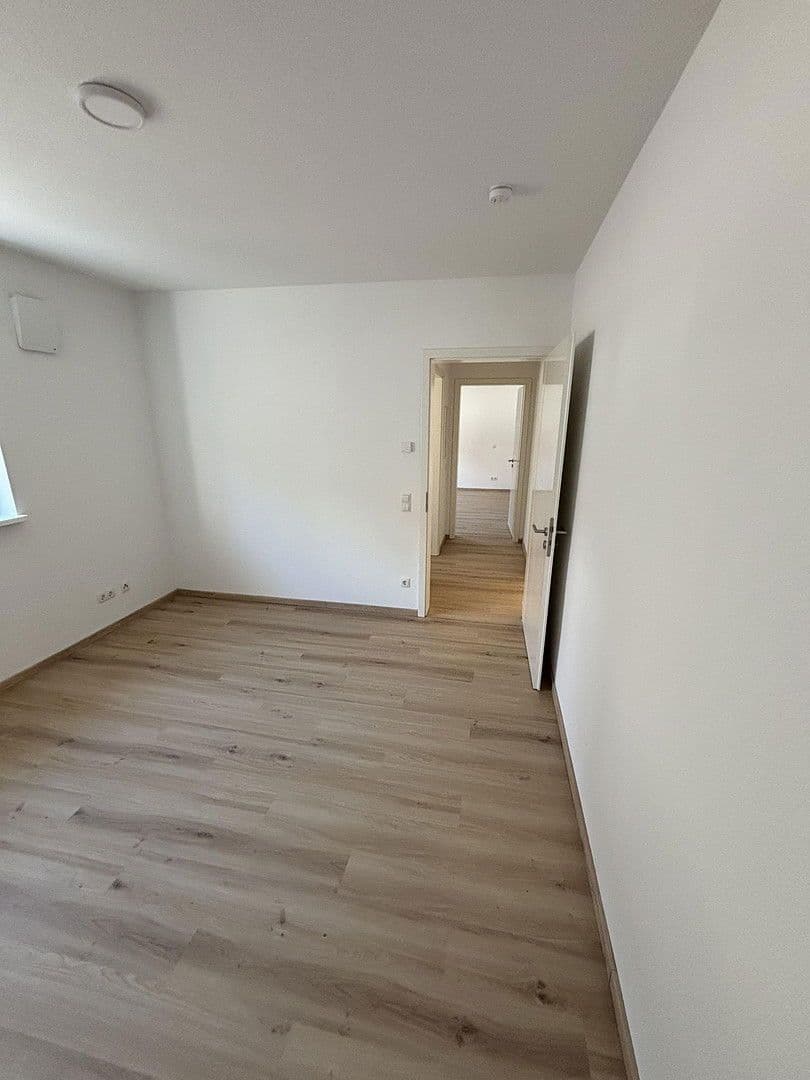 Pronájem bytu 3+1 76 m², Gartenstr.12, Kettig, Porýní-Falc Pronájem bytu 3+1 76 m², Gartenstr.12, Kettig, Porýní-Falc