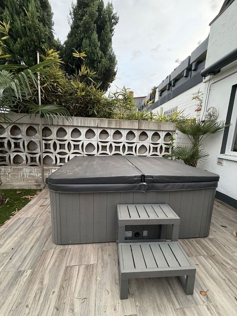 Prodej domu 180 m², pozemek 291 m², Haßloch, Porýní-Falc Prodej domu 180 m², pozemek 291 m², Haßloch, Porýní-Falc