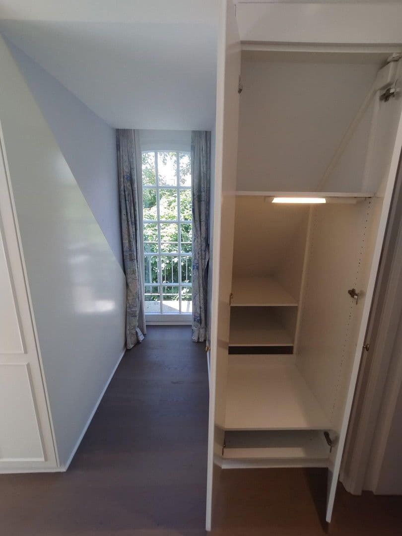 Pronájem domu 357 m², pozemek 1.008 m², Hamburg, Hamburg Pronájem domu 357 m², pozemek 1.008 m², Hamburg, Hamburg