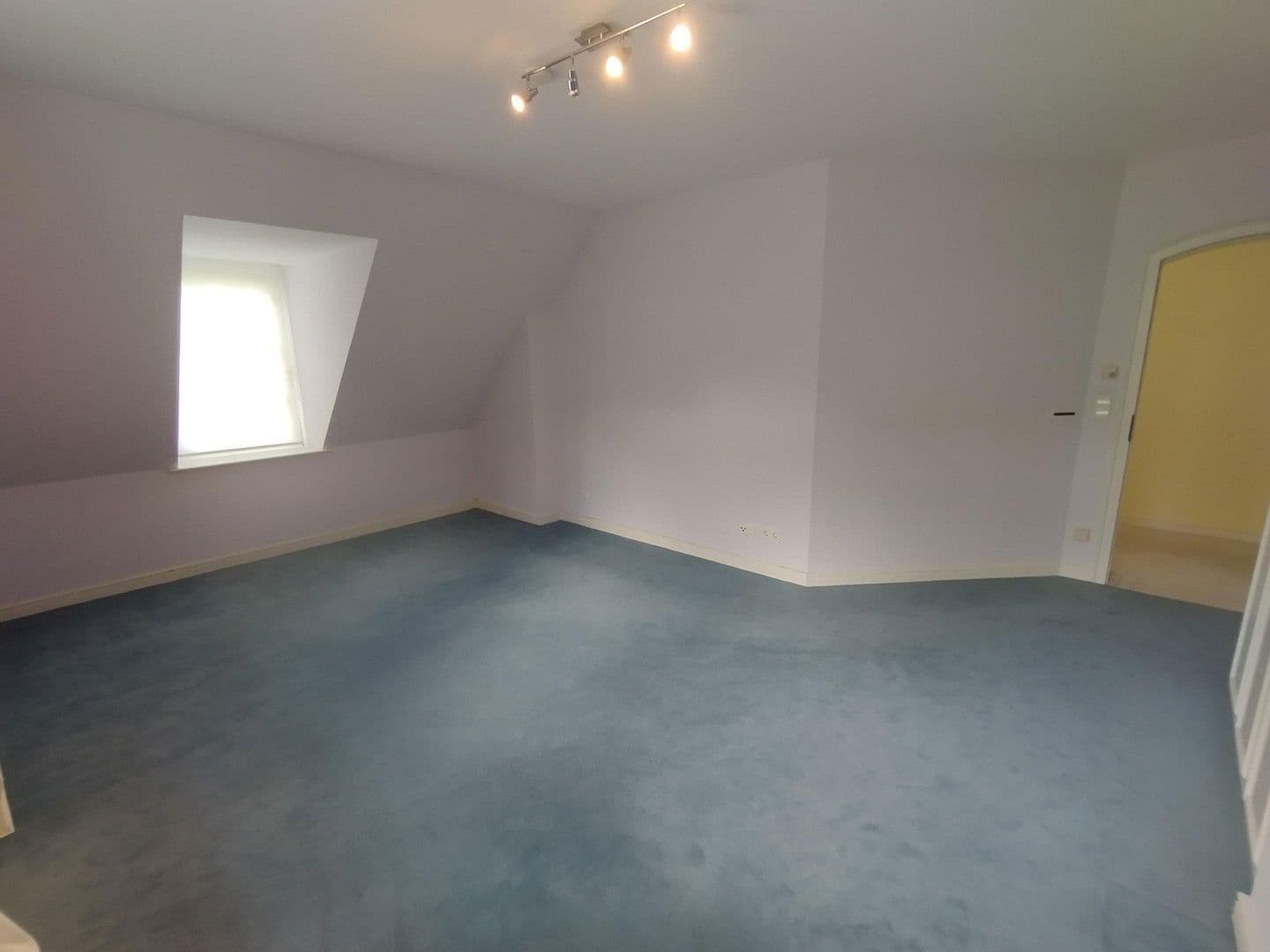 Pronájem domu 357 m², pozemek 1.008 m², Hamburg, Hamburg Pronájem domu 357 m², pozemek 1.008 m², Hamburg, Hamburg