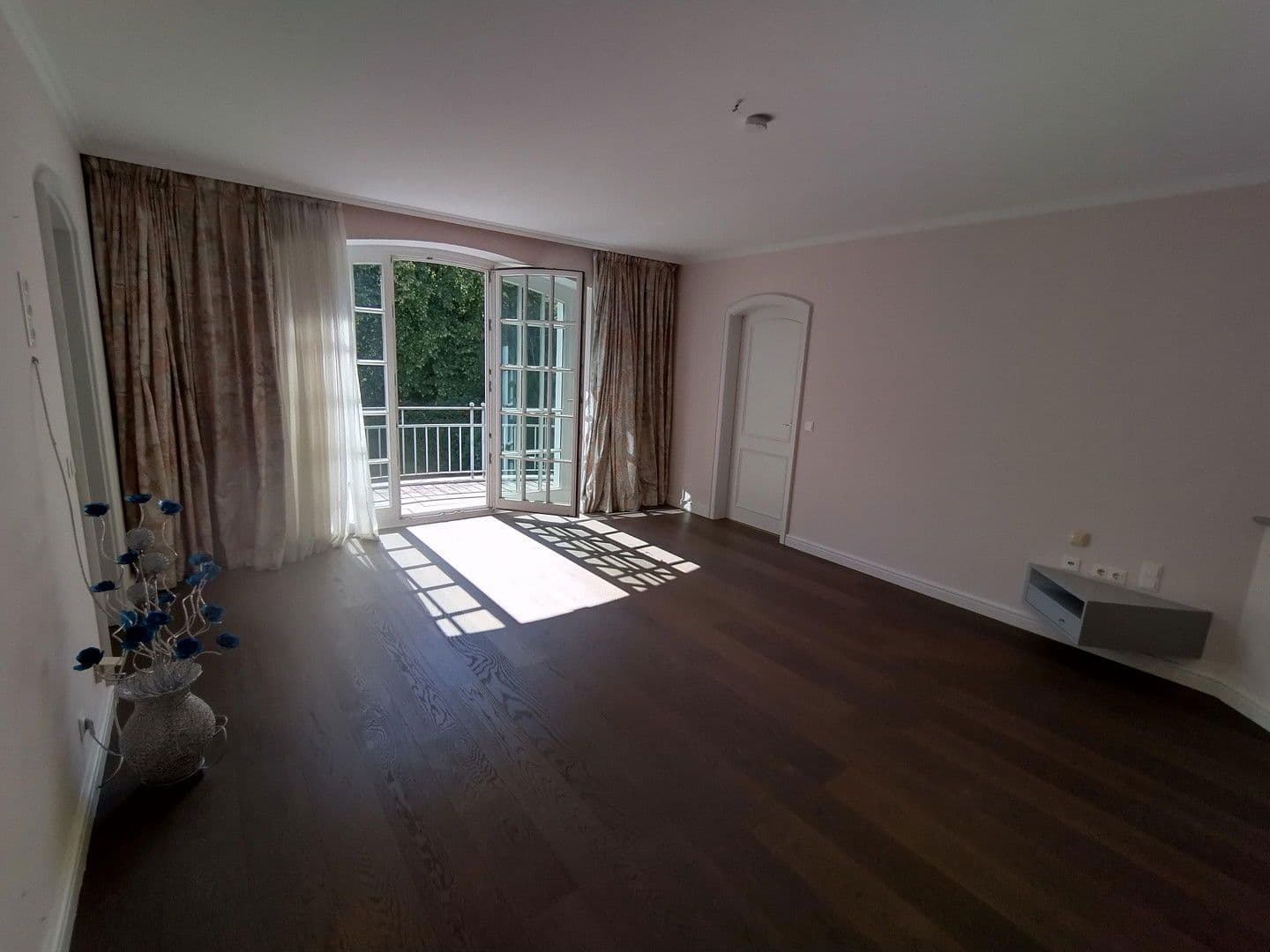 Pronájem domu 357 m², pozemek 1.008 m², Hamburg, Hamburg Pronájem domu 357 m², pozemek 1.008 m², Hamburg, Hamburg