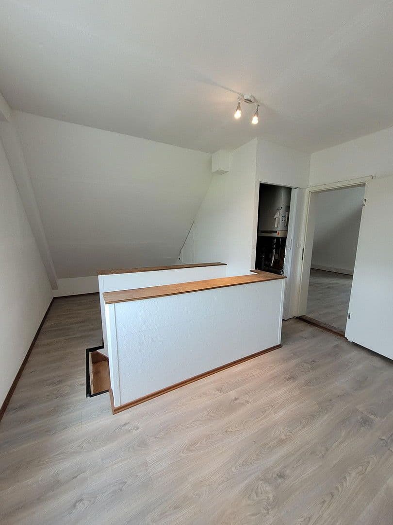 Prodej domu 258 m², pozemek 356 m², Ostfildern, Bádensko-Württembersko Prodej domu 258 m², pozemek 356 m², Ostfildern, Bádensko-Württembersko