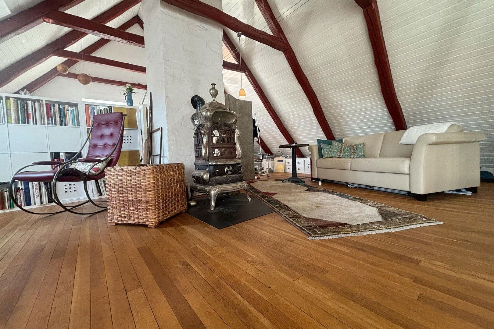 Prodej domu 177 m², pozemek 922 m², Postweg Rullstorf/Scharnebeck, Lüneburg, Dolní Sasko Prodej domu 177 m², pozemek 922 m², Postweg Rullstorf/Scharnebeck, Lüneburg, Dolní Sasko