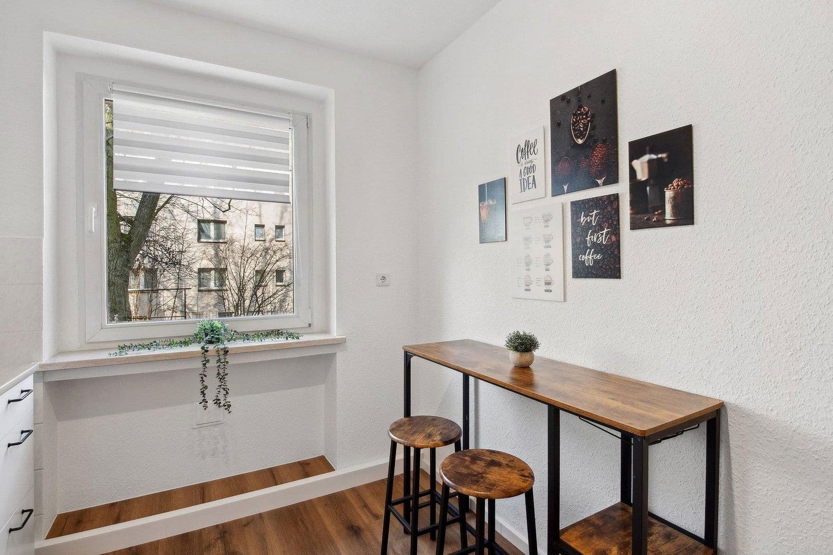 Pronájem bytu 2+1 50 m², Georg-Schumann-Str. 286b, Leipzig, Sasko Pronájem bytu 2+1 50 m², Georg-Schumann-Str. 286b, Leipzig, Sasko