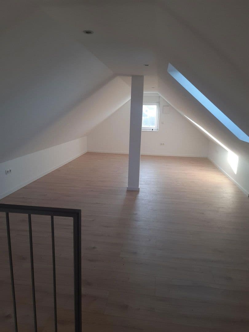 Pronájem bytu 3+1 100 m², Eisingen, Bavorsko Pronájem bytu 3+1 100 m², Eisingen, Bavorsko