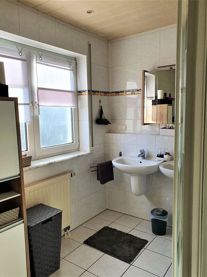 Prodej domu 126 m², pozemek 131 m², Waldsolms, Hessen Prodej domu 126 m², pozemek 131 m², Waldsolms, Hessen