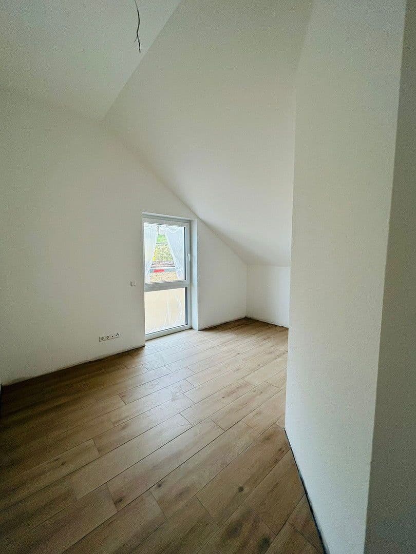 Pronájem bytu 4+kk 108 m², Panoramastr. 4, Talheim, Bádensko-Württembersko Pronájem bytu 4+kk 108 m², Panoramastr. 4, Talheim, Bádensko-Württembersko