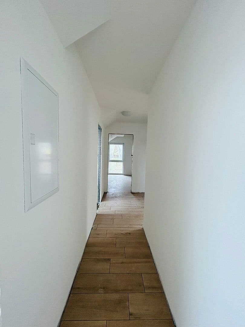 Pronájem bytu 4+kk 108 m², Panoramastr. 4, Talheim, Bádensko-Württembersko Pronájem bytu 4+kk 108 m², Panoramastr. 4, Talheim, Bádensko-Württembersko