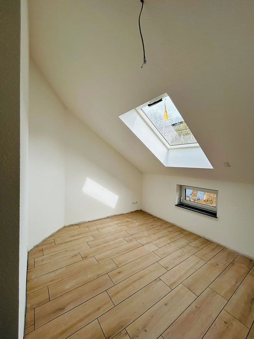 Pronájem bytu 4+kk 108 m², Panoramastr. 4, Talheim, Bádensko-Württembersko Pronájem bytu 4+kk 108 m², Panoramastr. 4, Talheim, Bádensko-Württembersko