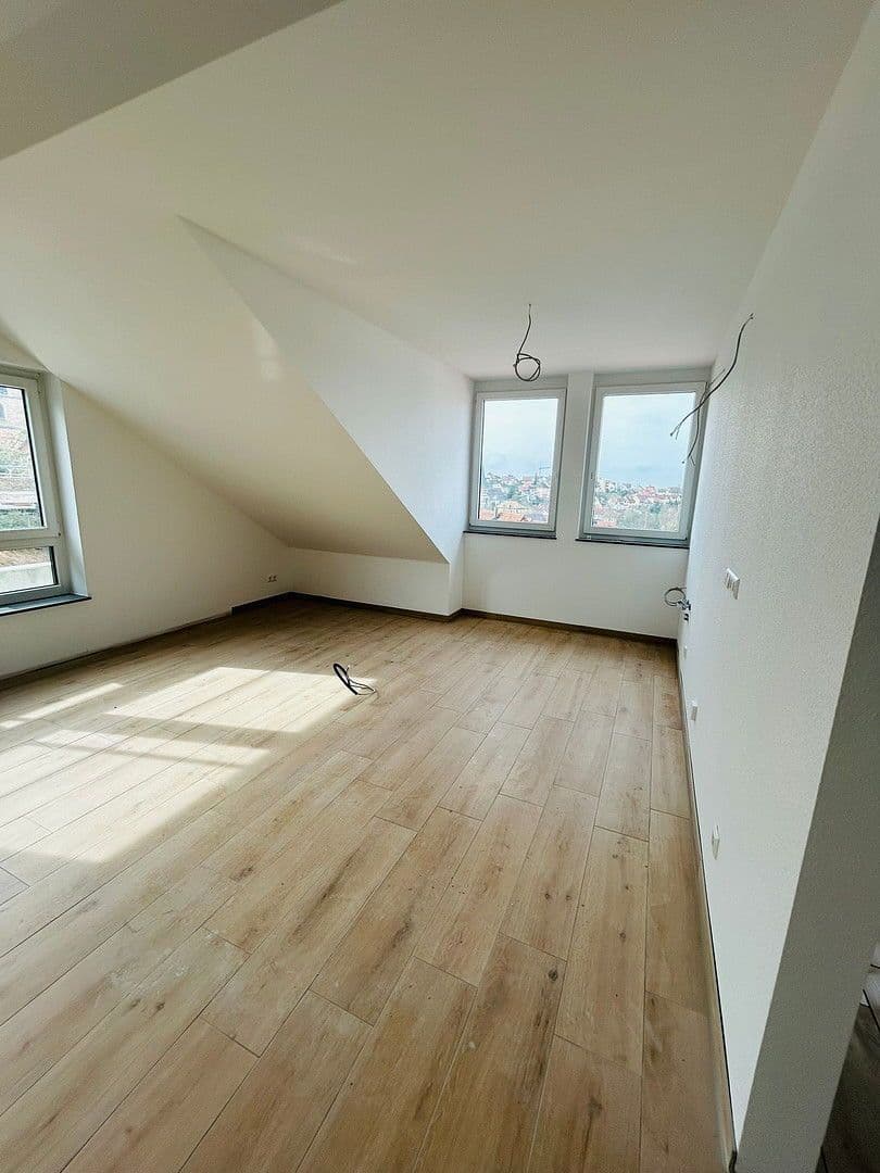 Pronájem bytu 4+kk 108 m², Panoramastr. 4, Talheim, Bádensko-Württembersko Pronájem bytu 4+kk 108 m², Panoramastr. 4, Talheim, Bádensko-Württembersko