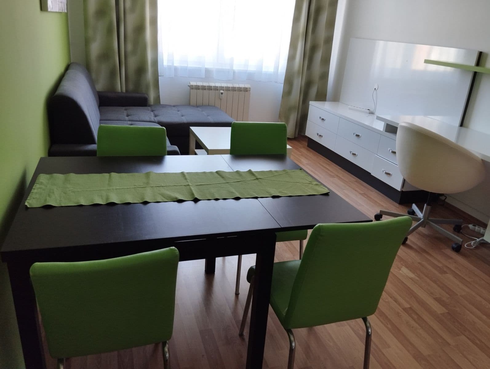Pronájem bytu 2+kk 50 m², Podlesí II, Zlín, Zlínský kraj Pronájem bytu 2+kk 50 m², Podlesí II, Zlín, Zlínský kraj
