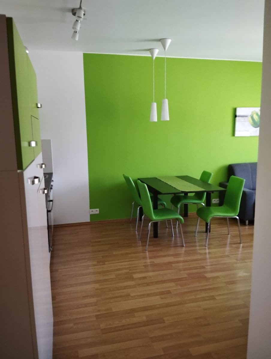 Pronájem bytu 2+kk 50 m², Podlesí II, Zlín, Zlínský kraj Pronájem bytu 2+kk 50 m², Podlesí II, Zlín, Zlínský kraj