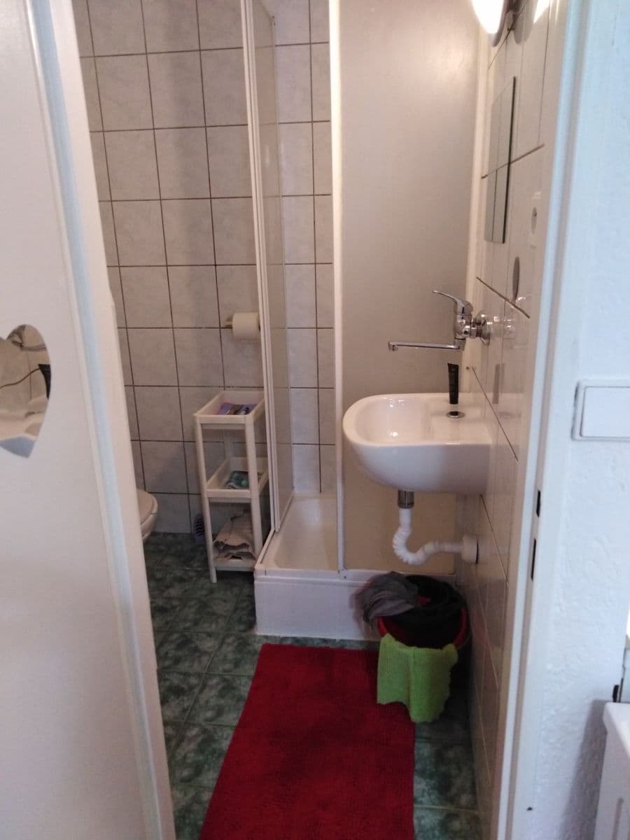 Prodej bytu 1+kk 18 m², Fibichova, Karlovy Vary, Karlovarský kraj Prodej bytu 1+kk 18 m², Fibichova, Karlovy Vary, Karlovarský kraj