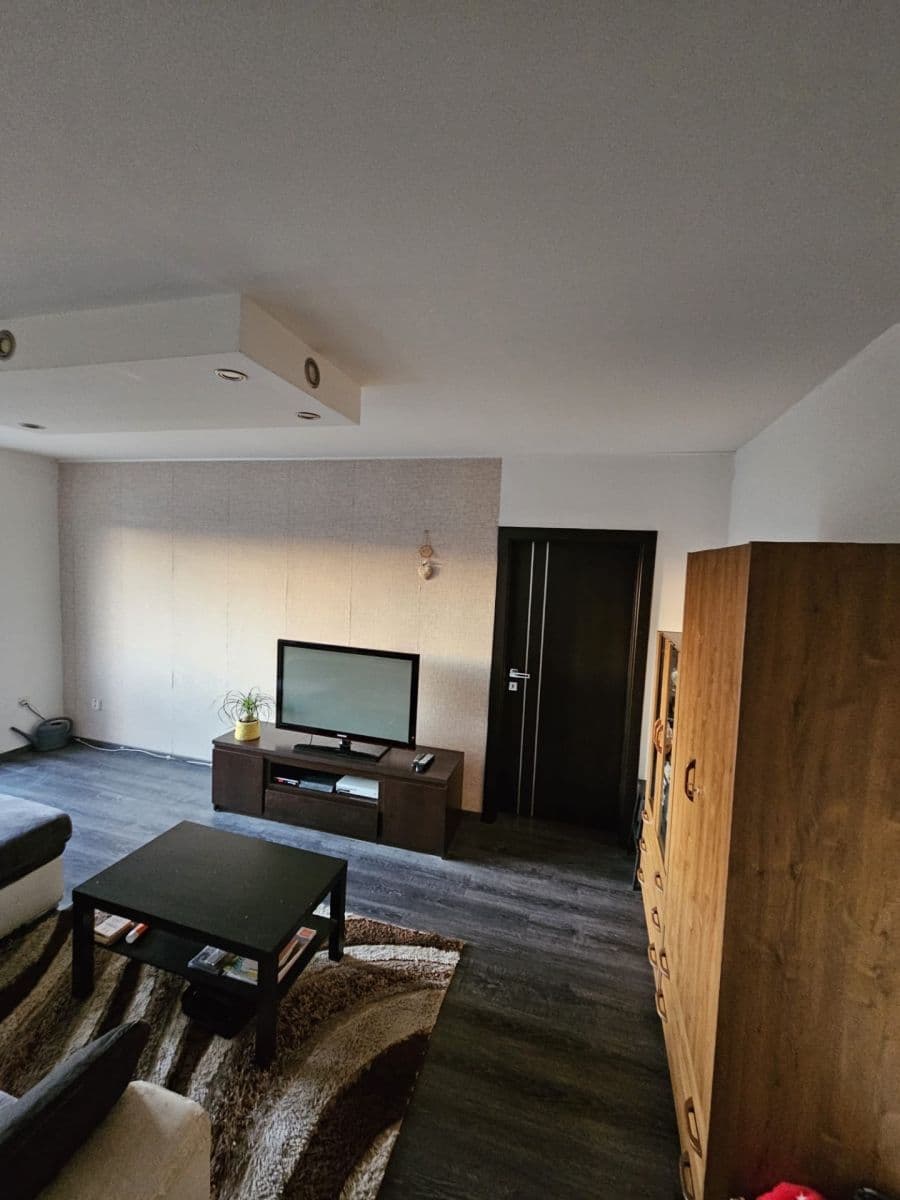 Pronájem bytu 2+1 55 m², Gabajova, Žilina, Žilinský kraj Pronájem bytu 2+1 55 m², Gabajova, Žilina, Žilinský kraj