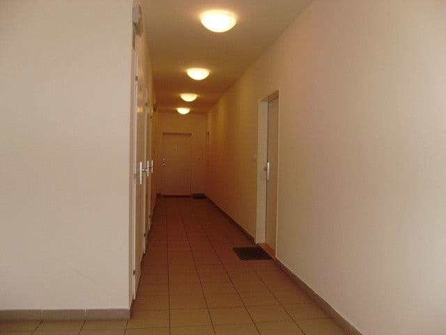 Pronájem bytu 2+kk 48 m², Zlonická, Praha, Praha Pronájem bytu 2+kk 48 m², Zlonická, Praha, Praha