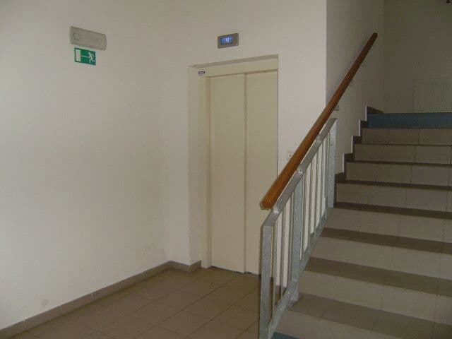 Pronájem bytu 2+kk 48 m², Zlonická, Praha, Praha Pronájem bytu 2+kk 48 m², Zlonická, Praha, Praha