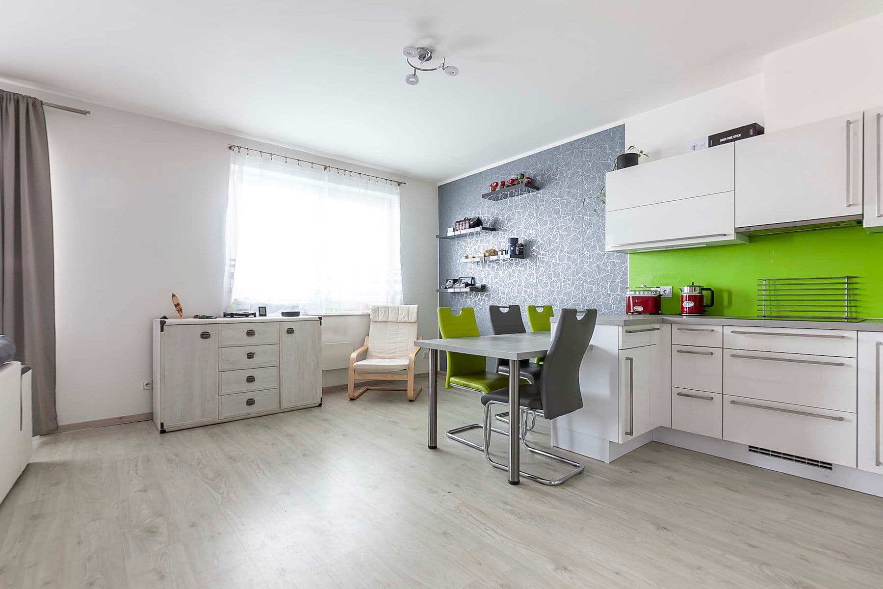 Prodej bytu 2+kk 82 m², Ecksteinova, Chýně, Středočeský kraj Prodej bytu 2+kk 82 m², Ecksteinova, Chýně, Středočeský kraj