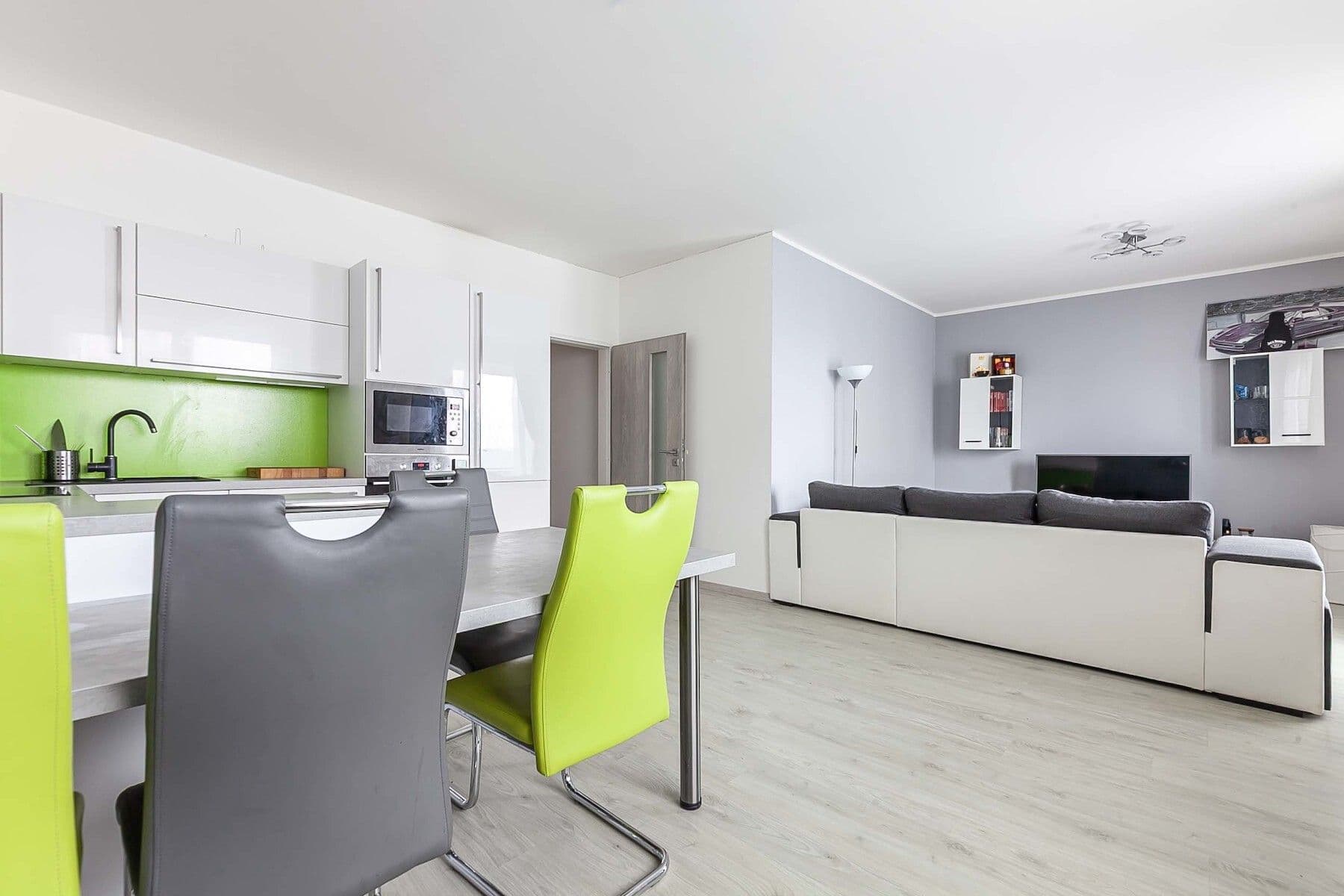 Prodej bytu 2+kk 82 m², Ecksteinova, Chýně, Středočeský kraj Prodej bytu 2+kk 82 m², Ecksteinova, Chýně, Středočeský kraj