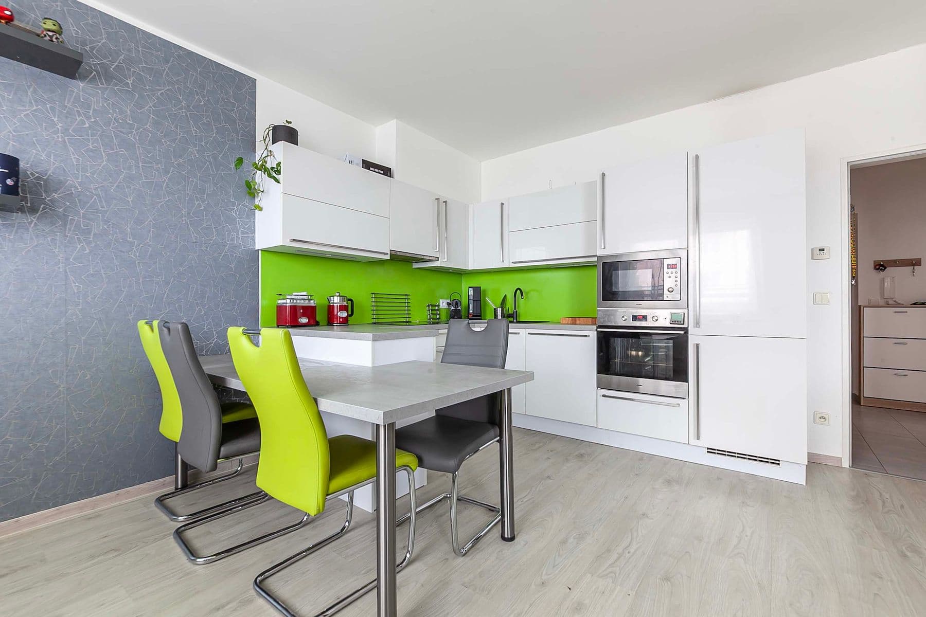 Prodej bytu 2+kk 82 m², Ecksteinova, Chýně, Středočeský kraj Prodej bytu 2+kk 82 m², Ecksteinova, Chýně, Středočeský kraj