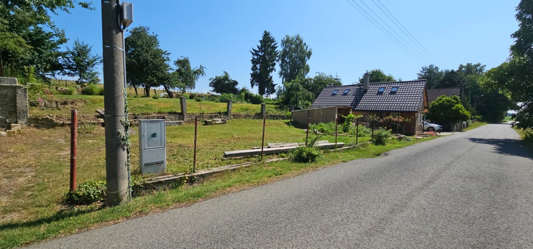 Prodej pozemku 700 m², Katusice, Středočeský kraj Prodej pozemku 700 m², Katusice, Středočeský kraj