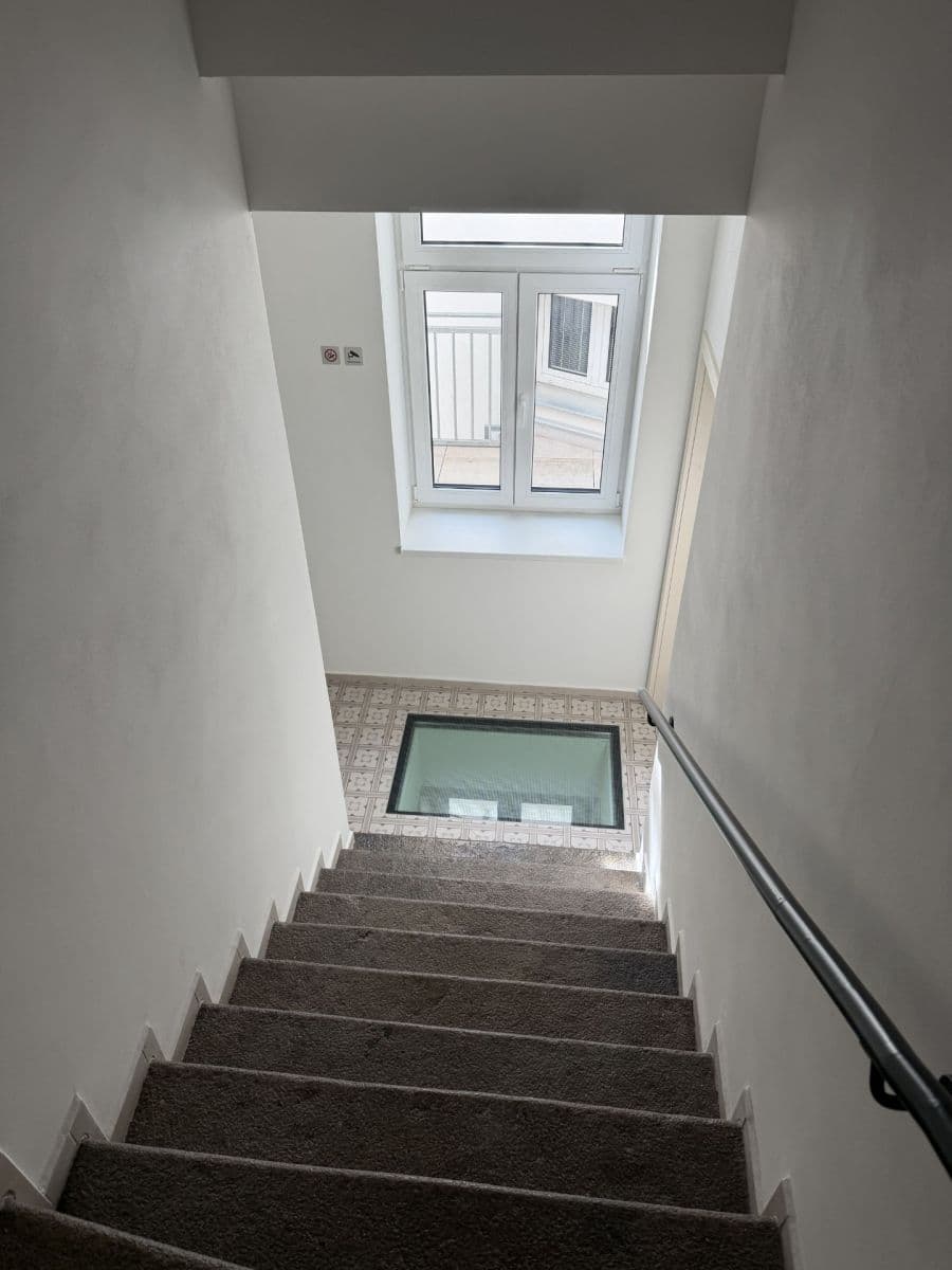 Pronájem bytu 4+kk 130 m², Novohradská, České Budějovice, Jihočeský kraj Pronájem bytu 4+kk 130 m², Novohradská, České Budějovice, Jihočeský kraj