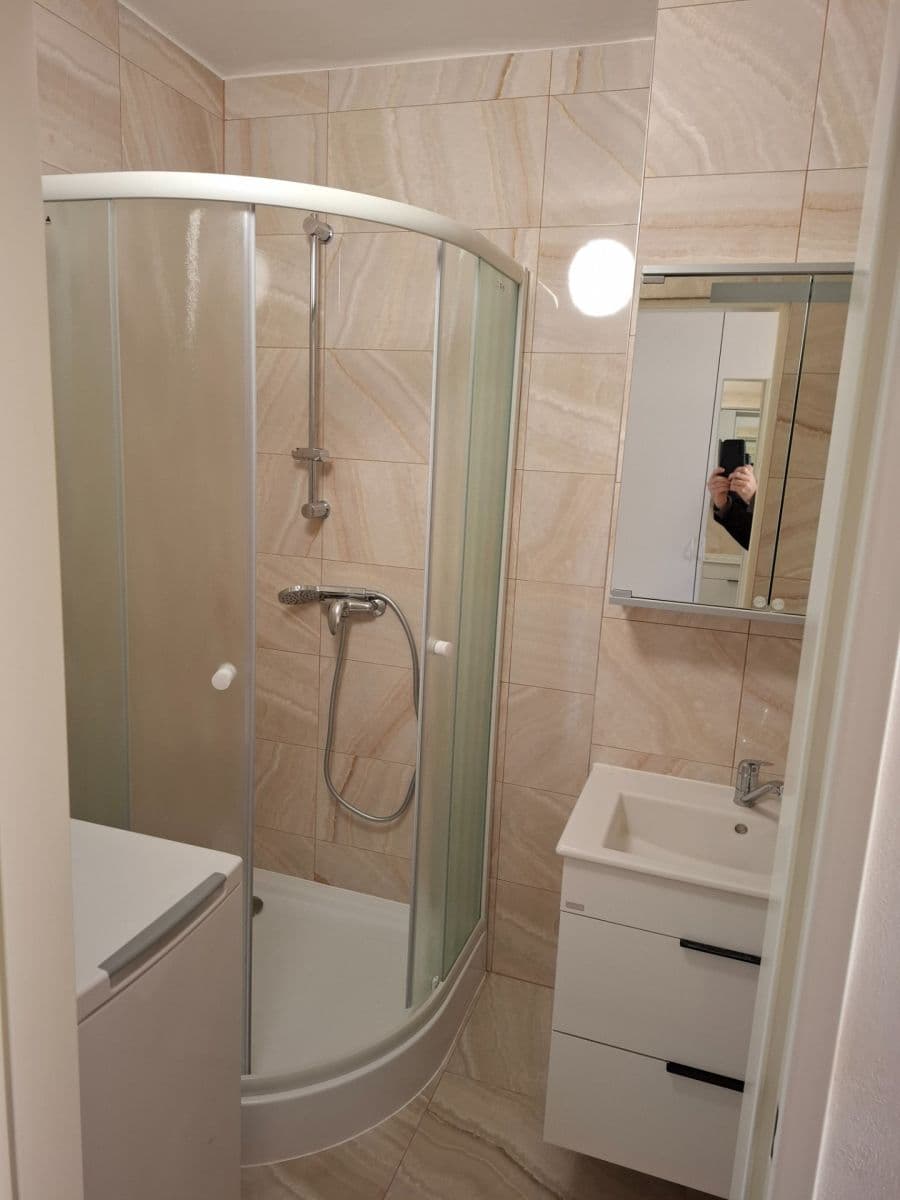 Pronájem bytu 3+1 73 m², Klecany, Středočeský kraj Pronájem bytu 3+1 73 m², Klecany, Středočeský kraj