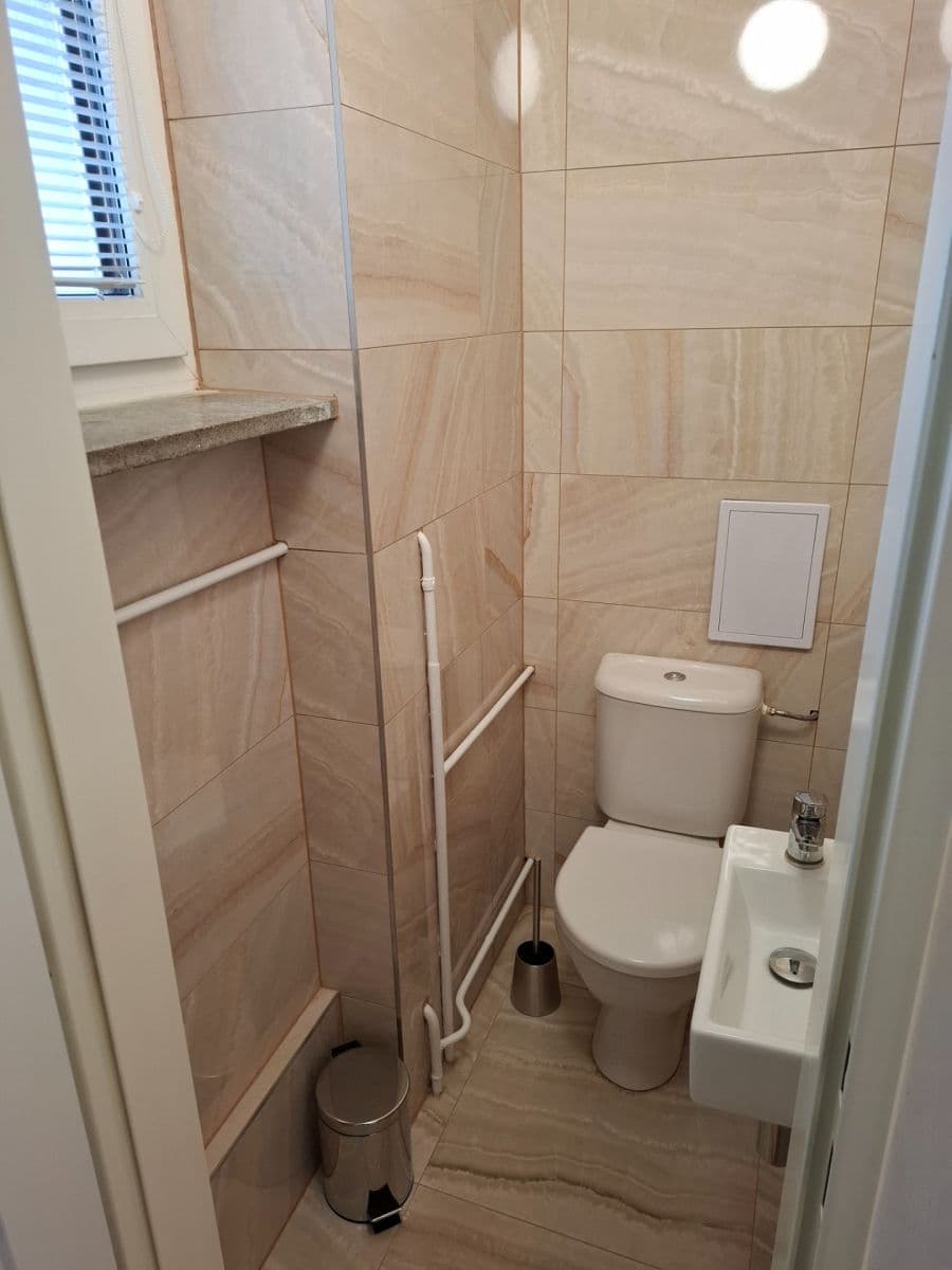 Pronájem bytu 3+1 73 m², Klecany, Středočeský kraj Pronájem bytu 3+1 73 m², Klecany, Středočeský kraj