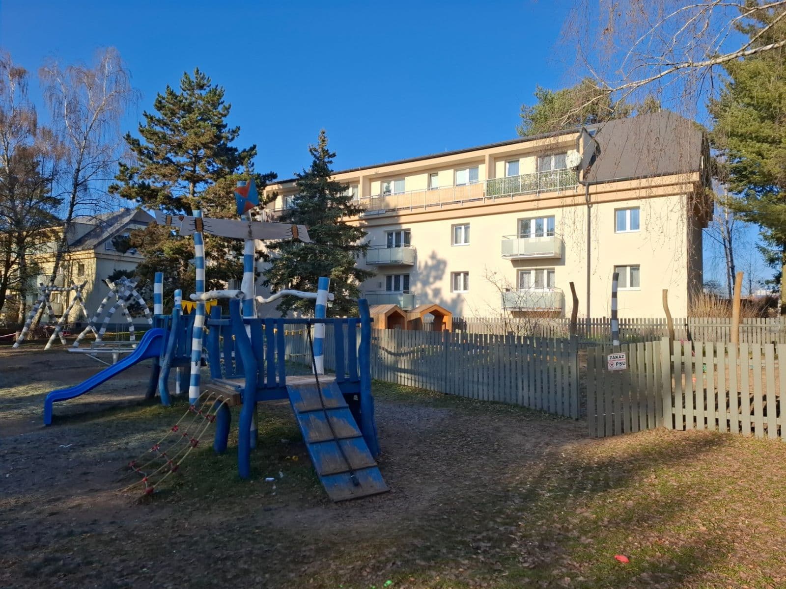 Pronájem bytu 3+1 73 m², Klecany, Středočeský kraj Pronájem bytu 3+1 73 m², Klecany, Středočeský kraj