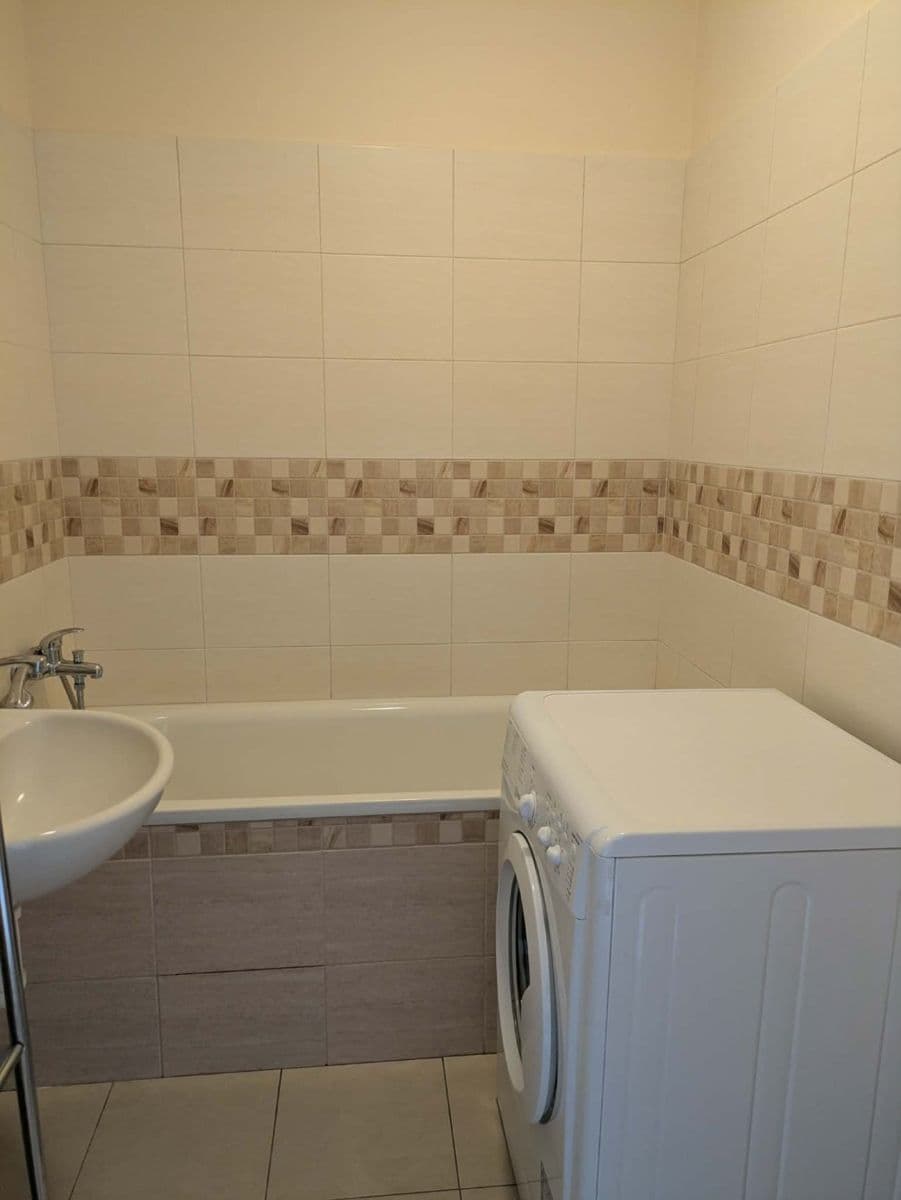 Pronájem bytu 2+kk 55 m², Skelná, Jablonec nad Nisou, Liberecký kraj Pronájem bytu 2+kk 55 m², Skelná, Jablonec nad Nisou, Liberecký kraj