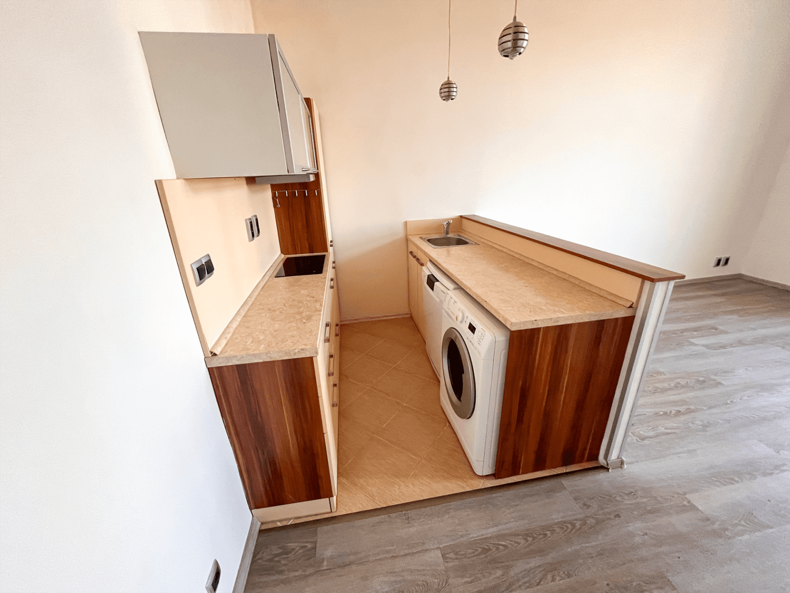 Prodej bytu 2+kk 44 m², Nad Královskou oborou, Praha, Praha Prodej bytu 2+kk 44 m², Nad Královskou oborou, Praha, Praha