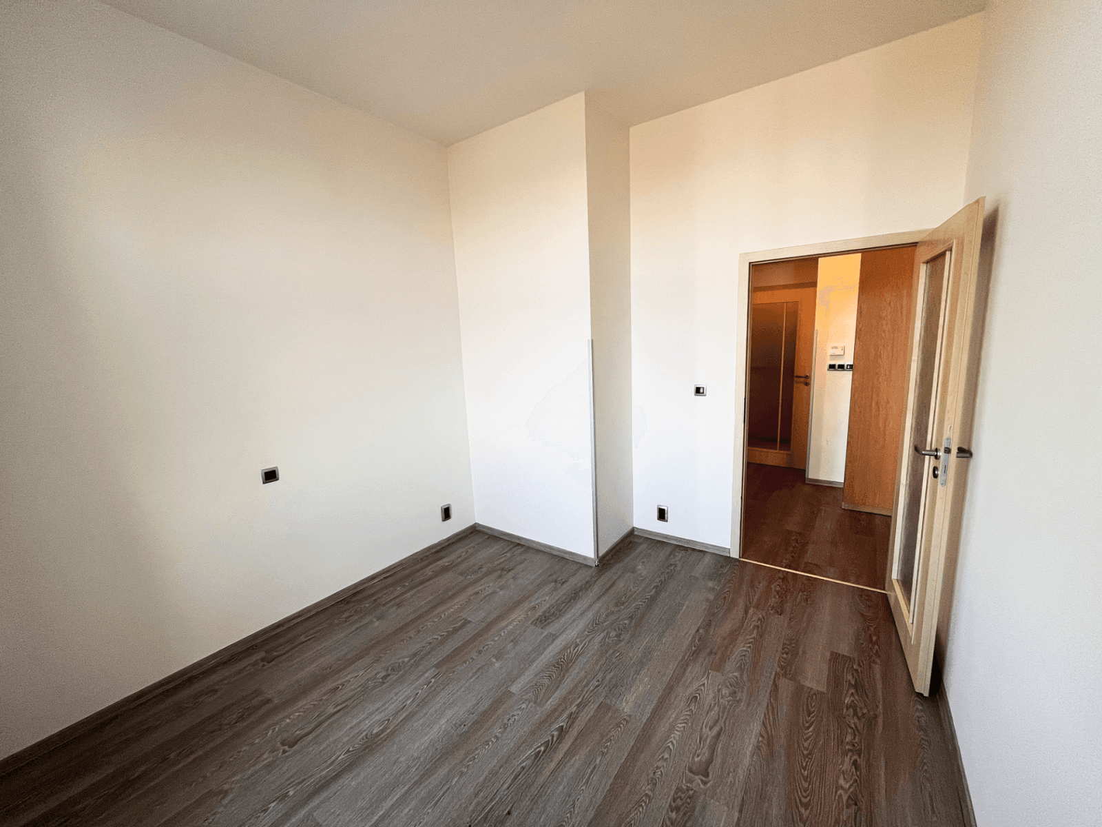 Prodej bytu 2+kk 44 m², Nad Královskou oborou, Praha, Praha Prodej bytu 2+kk 44 m², Nad Královskou oborou, Praha, Praha