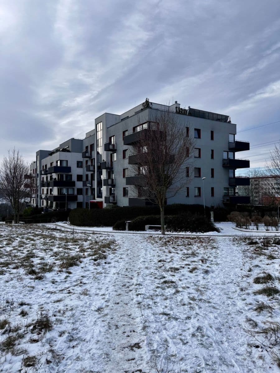 Pronájem bytu 2+kk 59 m², Houbalova, Brno, Jihomoravský kraj Pronájem bytu 2+kk 59 m², Houbalova, Brno, Jihomoravský kraj