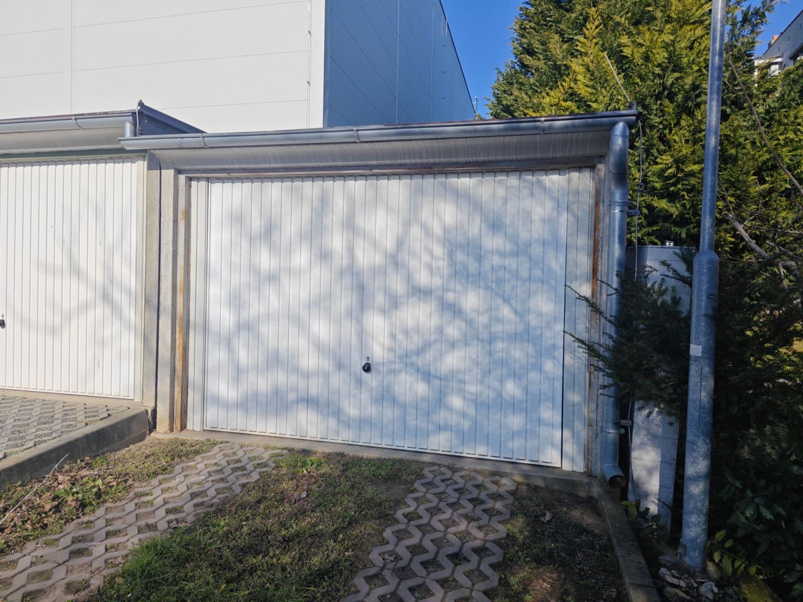 Pronájem garáže 19 m², Okružní, Hustopeče, Jihomoravský kraj Pronájem garáže 19 m², Okružní, Hustopeče, Jihomoravský kraj